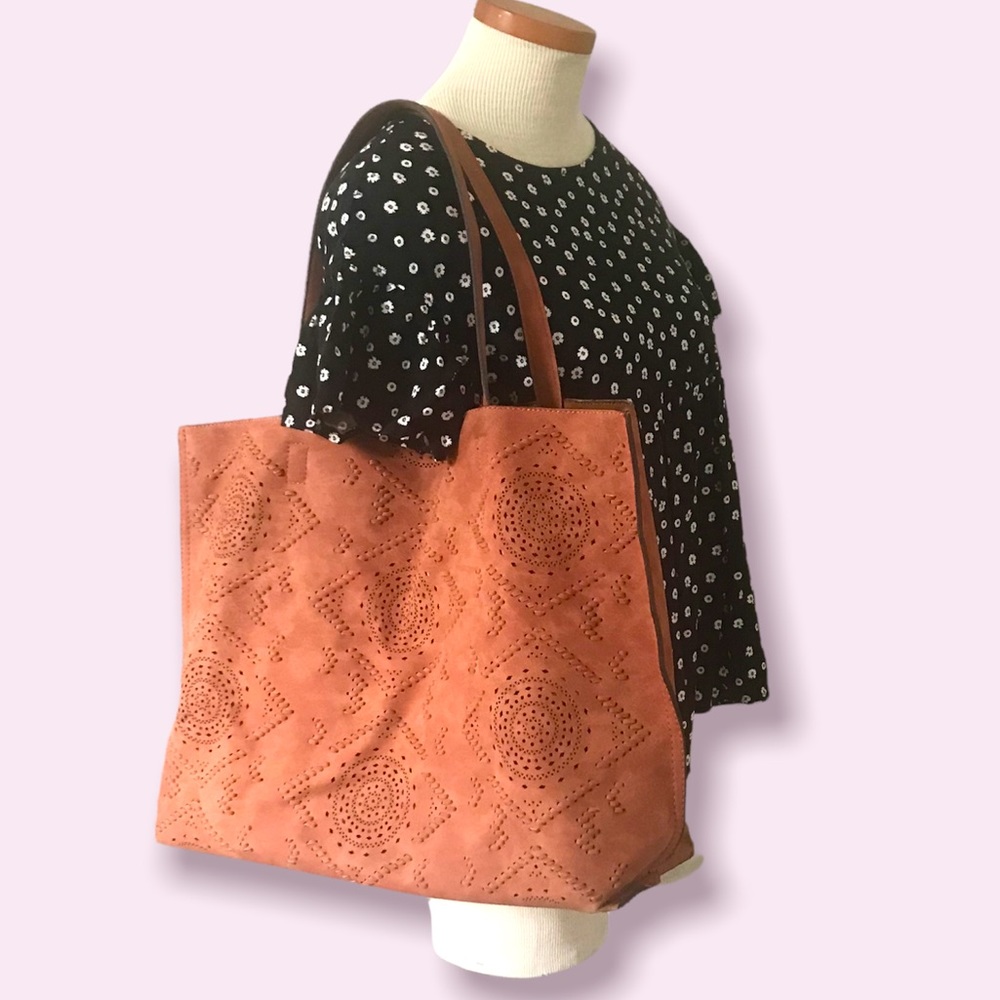 STREET LEVEL Suede Shoulder Bag Fully with Single Snap Closure in Red/Brown
